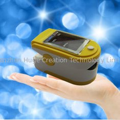 China Genaue tragbare Pulsoximeter-Berichte der Fingerspitzen-SpO2 fournisseur
